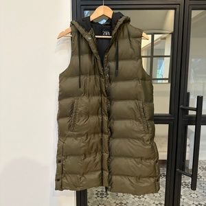 Zara long puffer vest with huddy